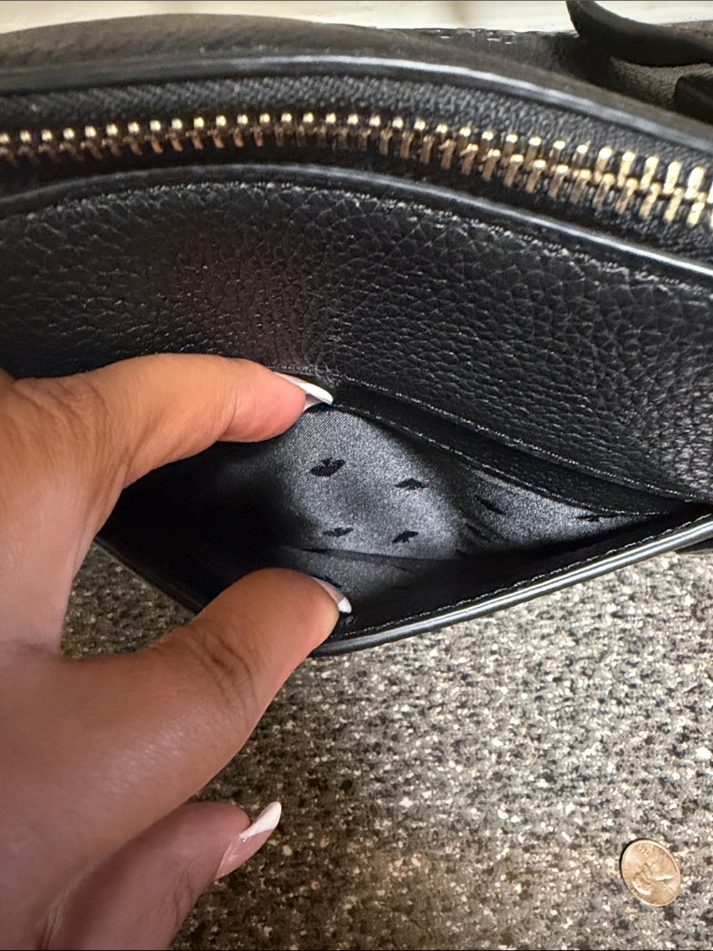 kate spade Black Embossed Logo Leather Tote like new - Picture 3 of 8
